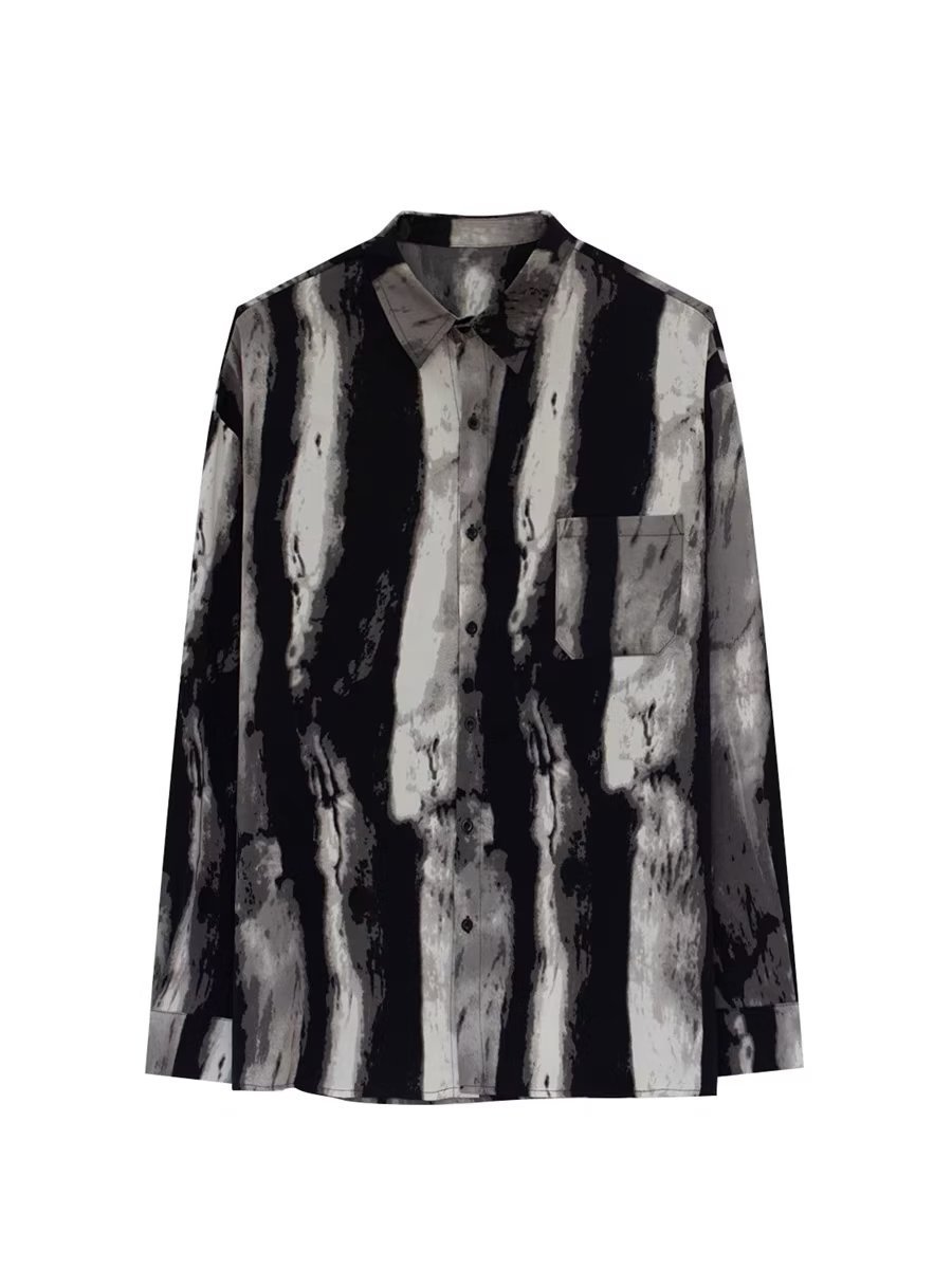 Mens Relaxed Edgy Shirt With A Water-wave Texture And A Flowing Drape